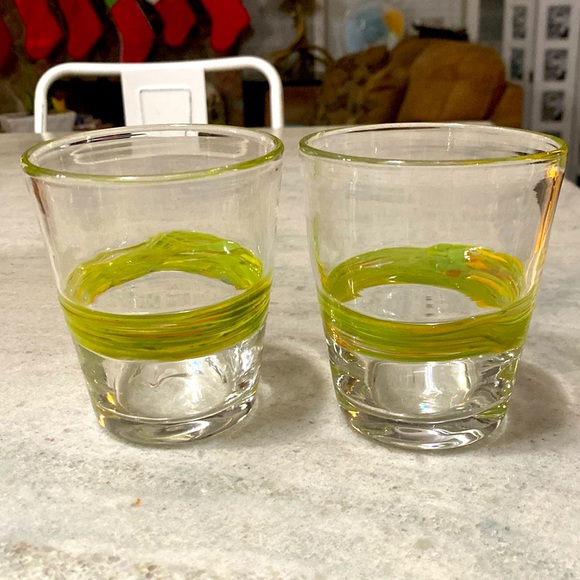 2 handblown beautiful glasses tumblers - Picture 1 of 5